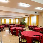Centro Carraro 3*