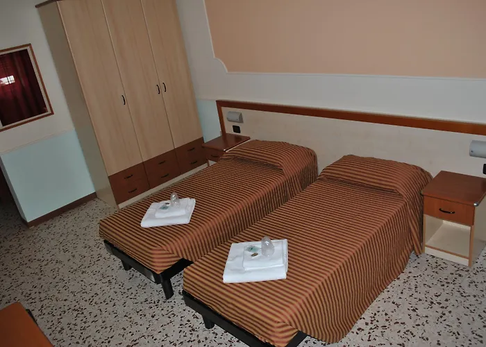 فندق Centro Carraro 3*