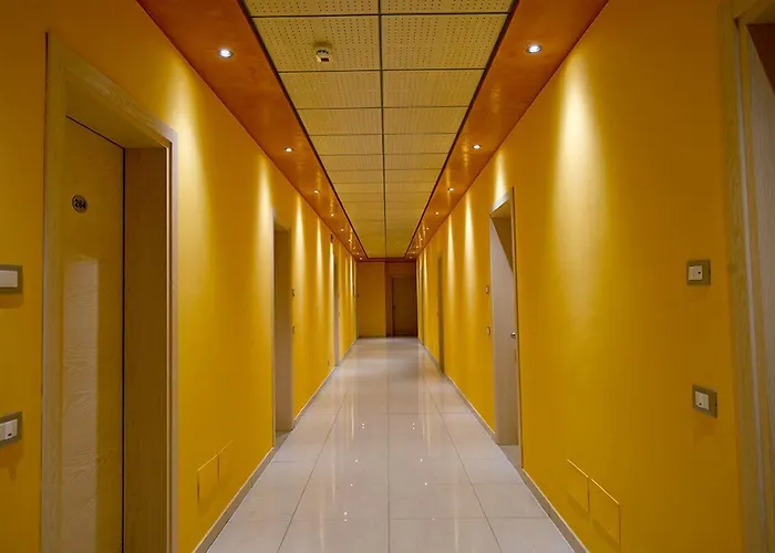 Hotel Centro Carraro 3*