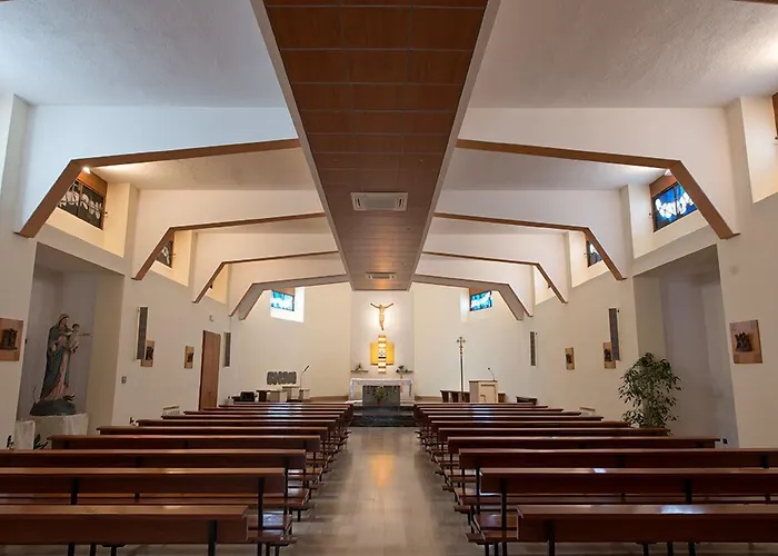 Centro Carraro فندق